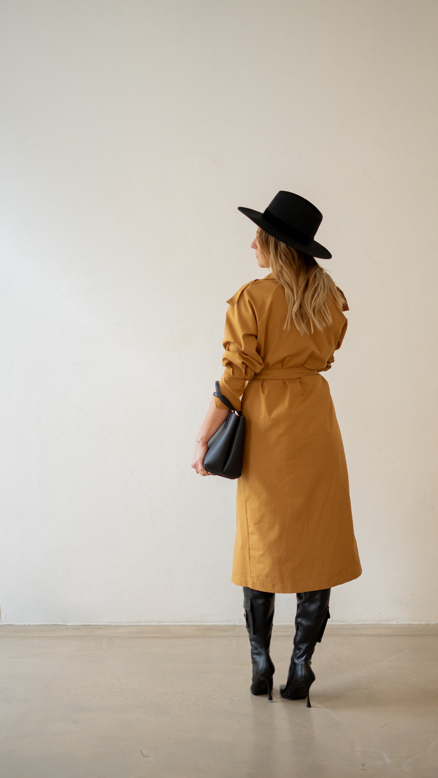 Trenchcoat Namida